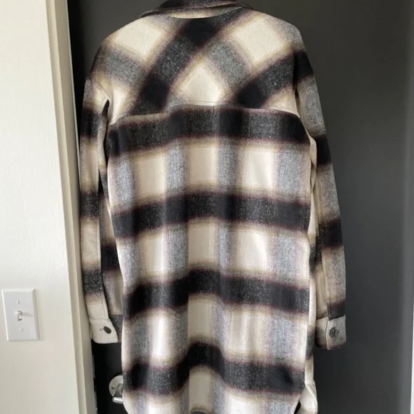 Thread and Supply long shacket/jacket/coat - Picture 4 of 5